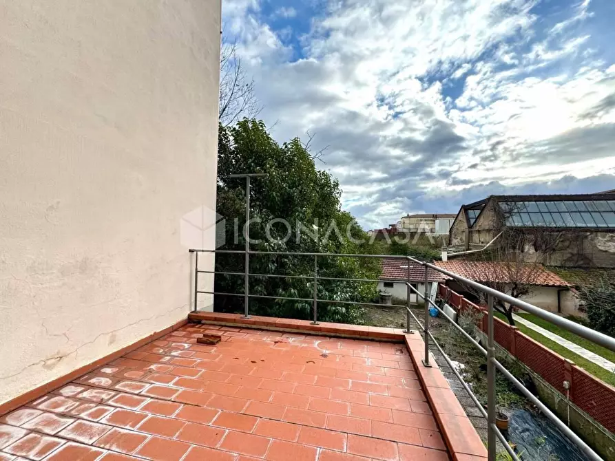 Immagine 10 di Villetta a schiera in vendita  a Pontedera