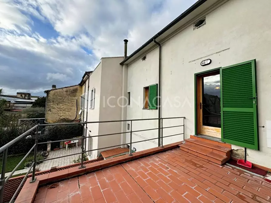 Immagine 7 di Villetta a schiera in vendita  a Pontedera