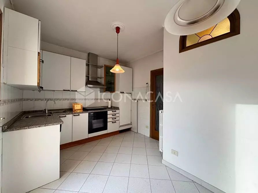 Immagine 4 di Villetta a schiera in vendita  a Pontedera