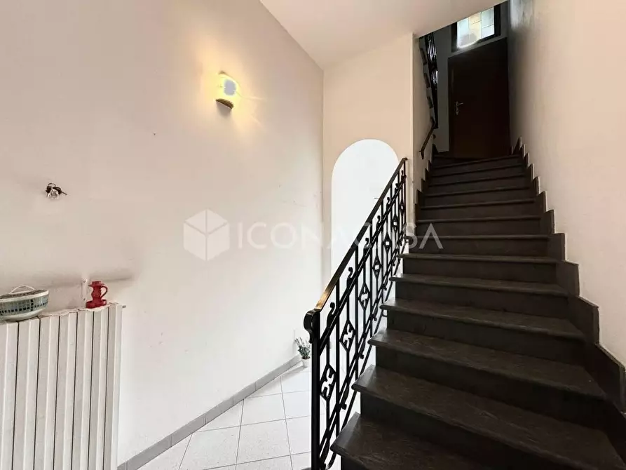 Immagine 2 di Villetta a schiera in vendita  a Pontedera