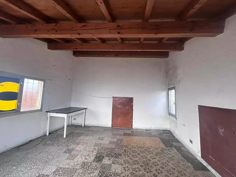Immagine 6 di Casa semindipendente in vendita  a Fivizzano