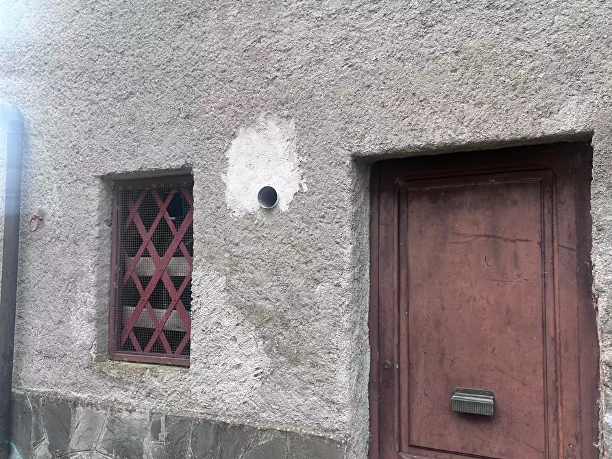 Immagine 2 di Casa semindipendente in vendita  a Fivizzano