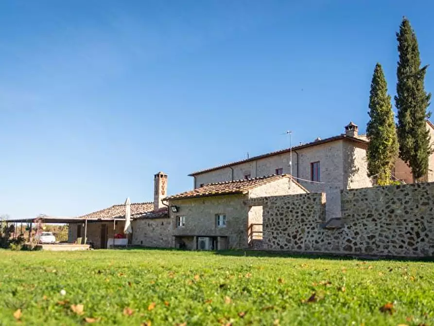 Immagine 3 di Casa colonica in vendita  a Colle Di Val D'elsa