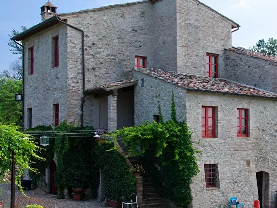 Immagine 10 di Casa colonica in vendita  a Colle Di Val D'elsa