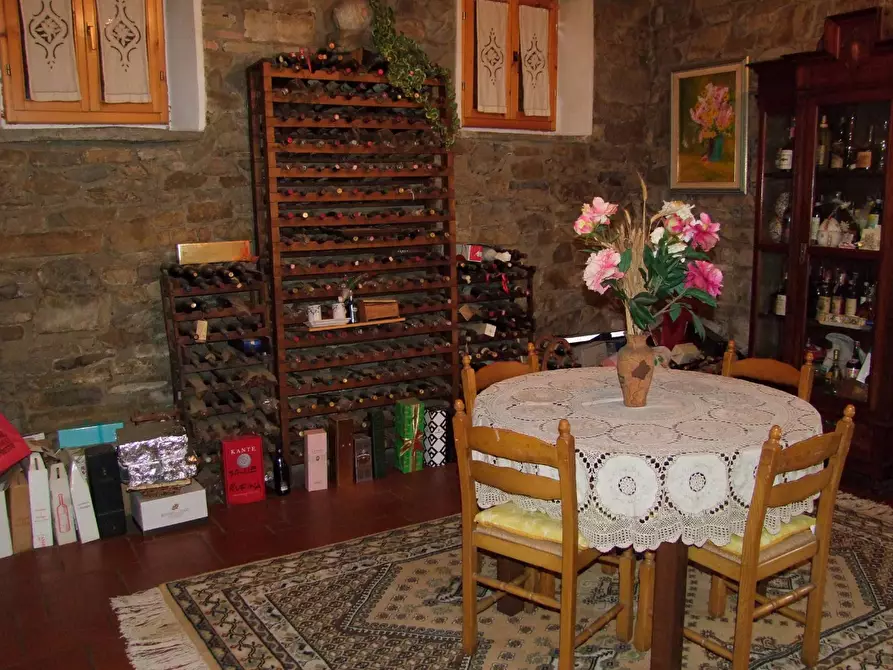 Immagine 24 di Casa colonica in vendita  a Rufina
