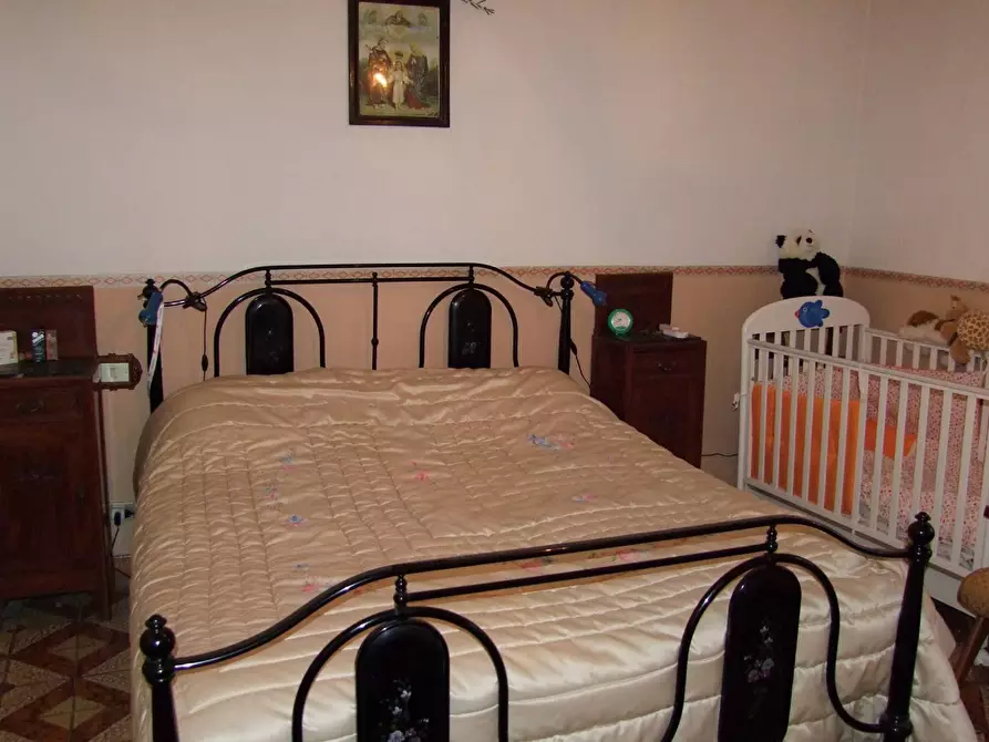 Immagine 20 di Casa colonica in vendita  a Rufina