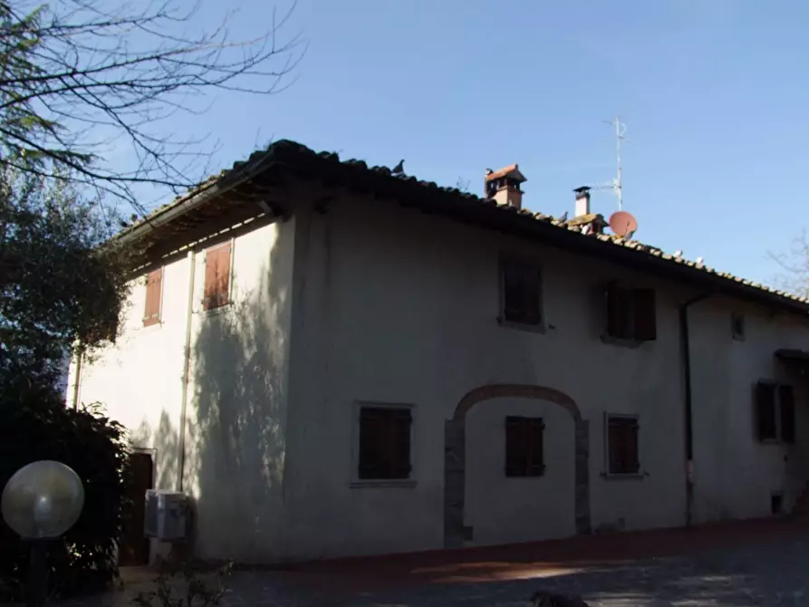 Immagine 3 di Casa colonica in vendita  a Rufina