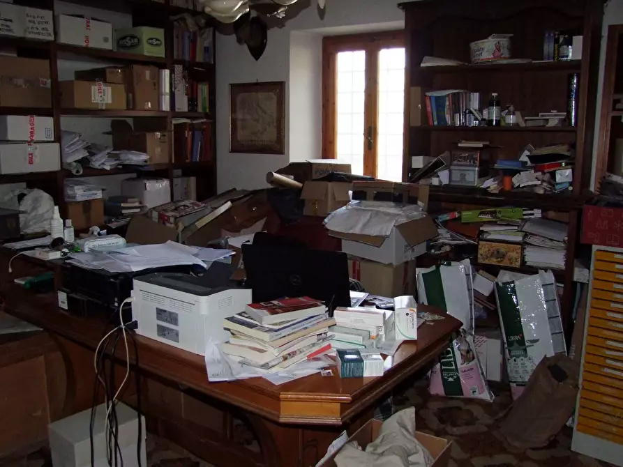 Immagine 13 di Casa colonica in vendita  a Rufina