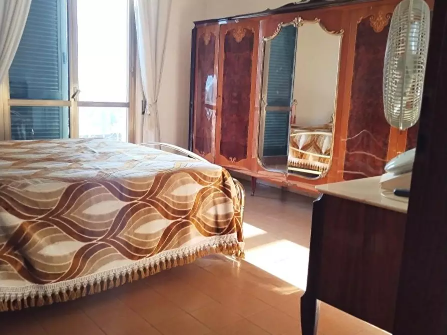 Immagine 12 di Appartamento in vendita  a Massa