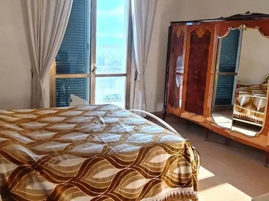 Immagine 15 di Appartamento in vendita  a Massa