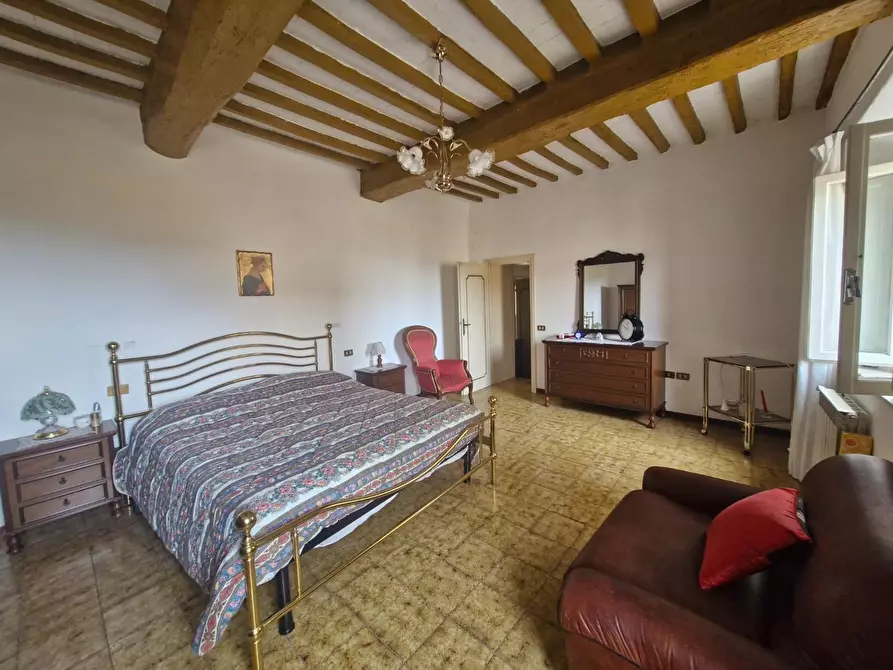 Immagine 16 di Appartamento in vendita  a Suvereto