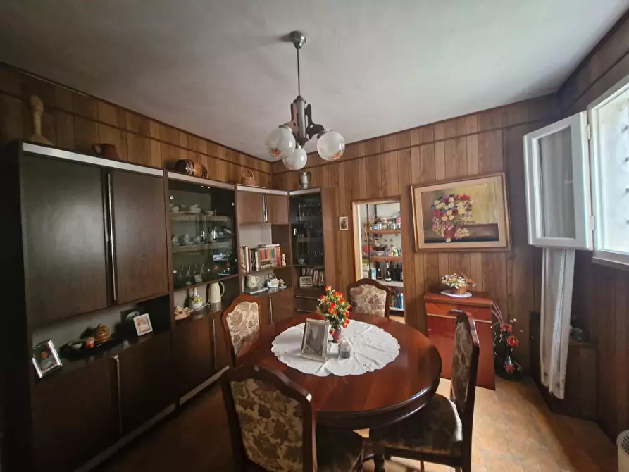 Immagine 8 di Appartamento in vendita  a Suvereto