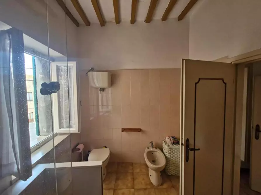 Immagine 18 di Appartamento in vendita  a Suvereto