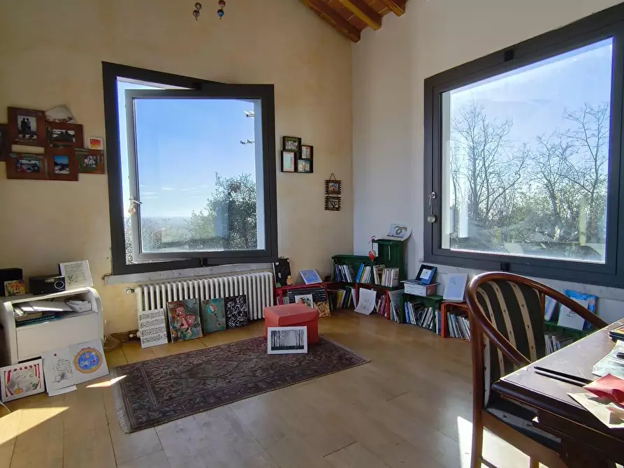 Immagine 15 di Casa indipendente in vendita  a Carrara