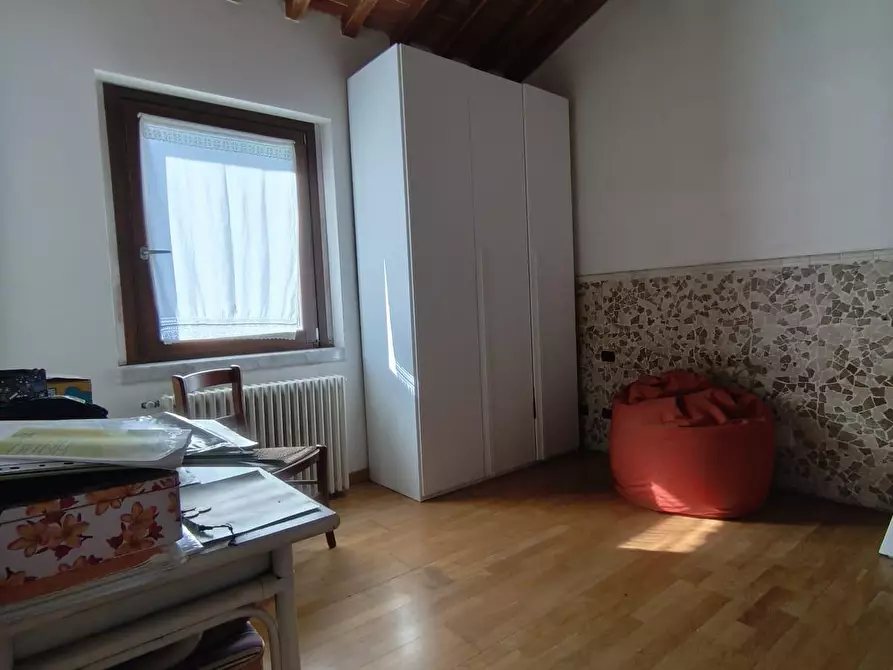 Immagine 12 di Casa indipendente in vendita  a Carrara