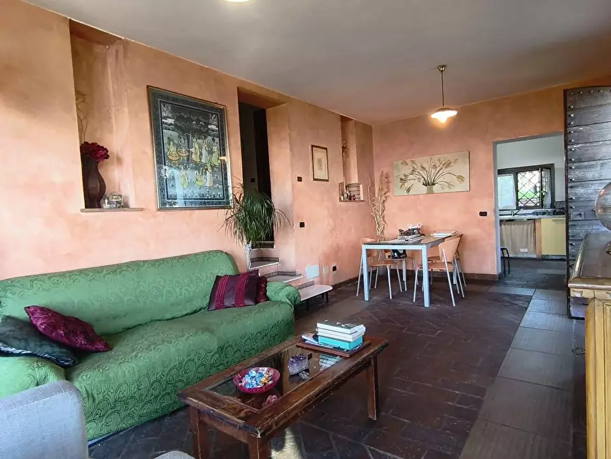 Immagine 4 di Casa indipendente in vendita  a Carrara