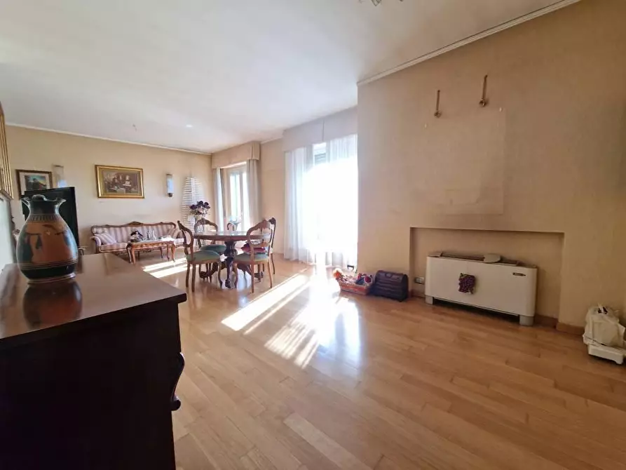 Immagine 2 di Mansarda in vendita  a Carrara