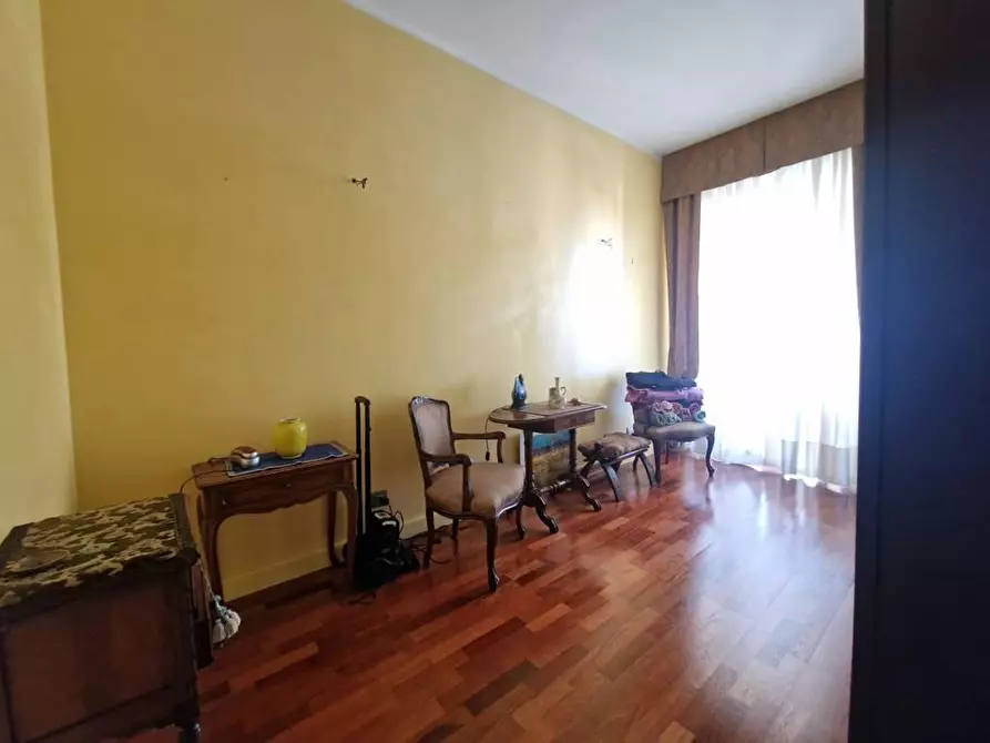 Immagine 8 di Mansarda in vendita  a Carrara