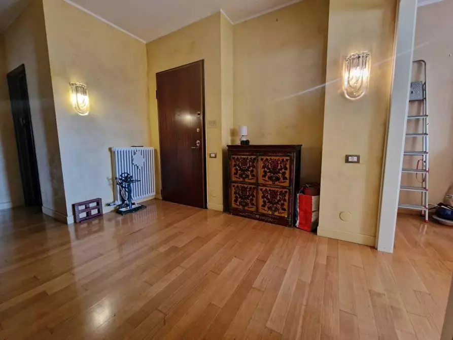 Immagine 3 di Mansarda in vendita  a Carrara