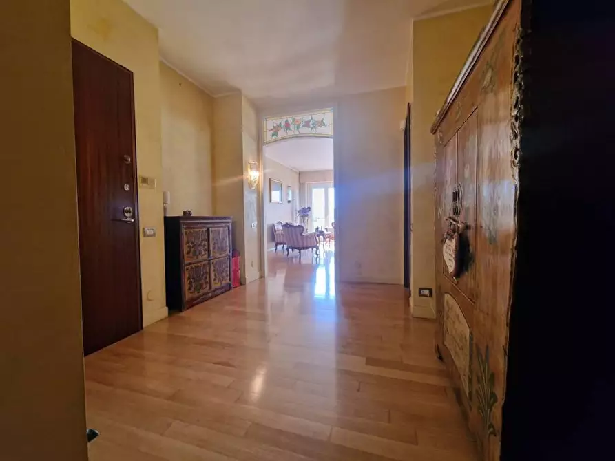 Immagine 22 di Mansarda in vendita  a Carrara