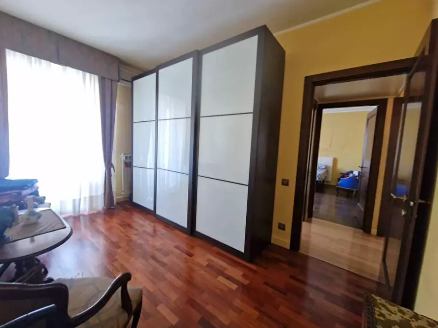 Immagine 12 di Mansarda in vendita  a Carrara