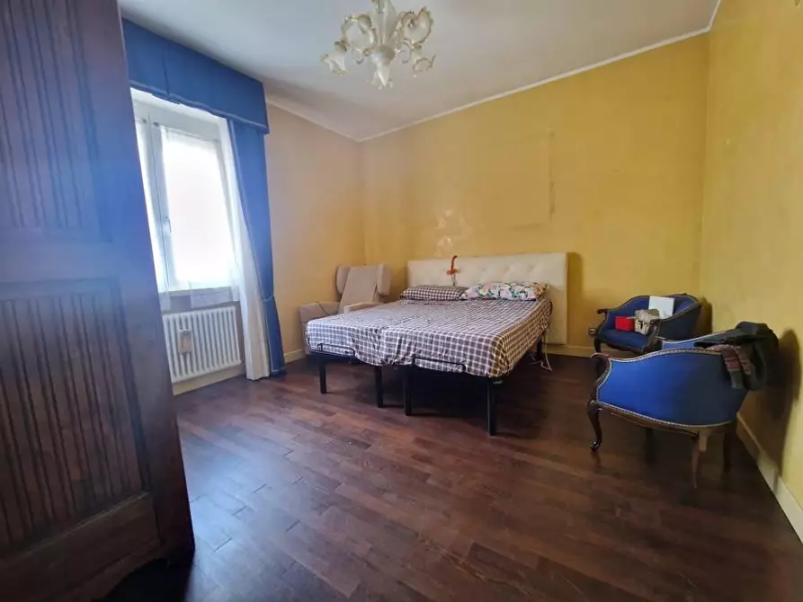 Immagine 14 di Mansarda in vendita  a Carrara