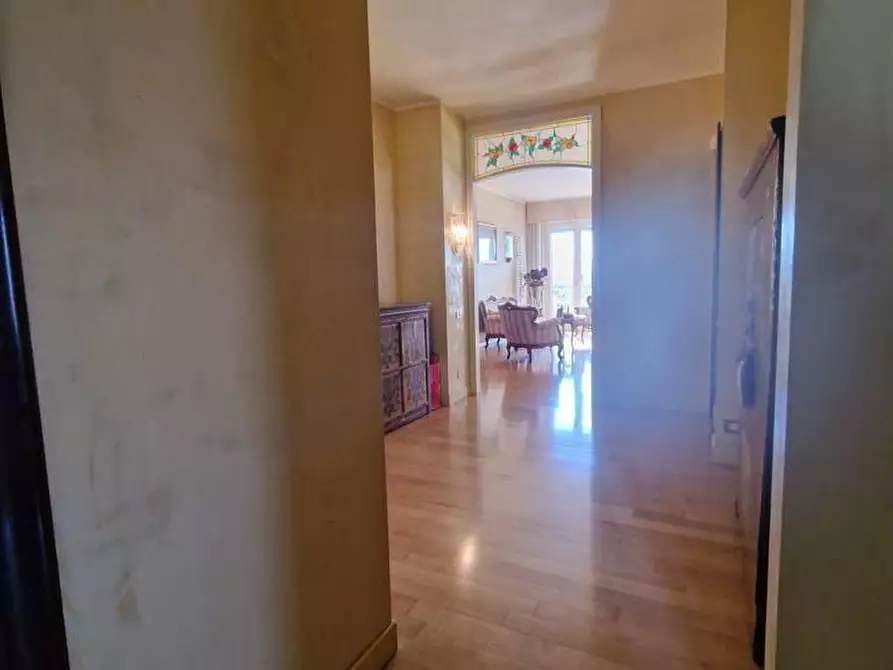 Immagine 21 di Mansarda in vendita  a Carrara