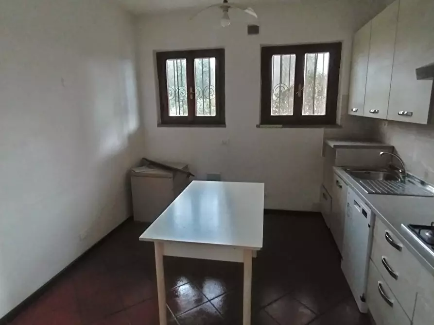 Immagine 18 di Appartamento in vendita  a Massa