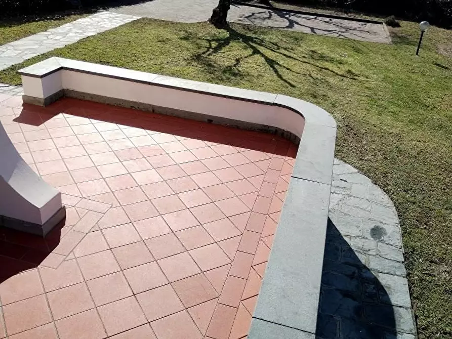 Immagine 8 di Appartamento in vendita  a Massa