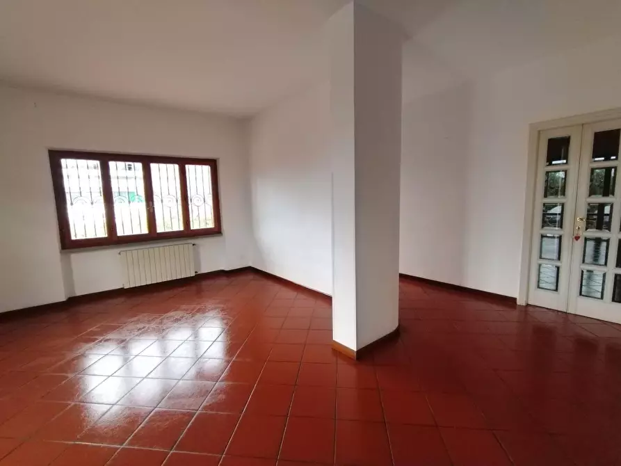 Immagine 12 di Appartamento in vendita  a Massa