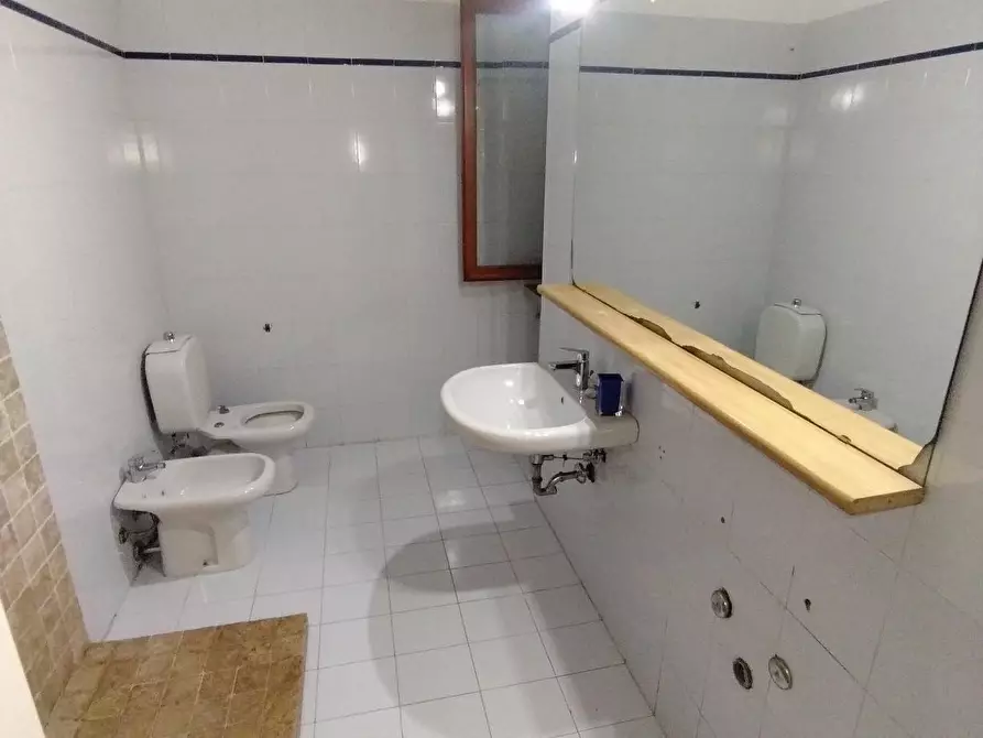 Immagine 44 di Appartamento in vendita  a Massa