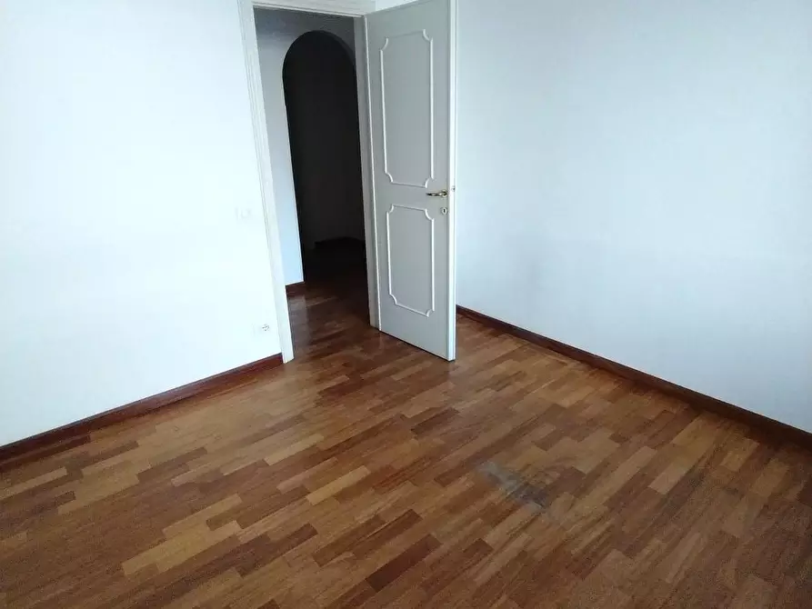 Immagine 26 di Appartamento in vendita  a Massa