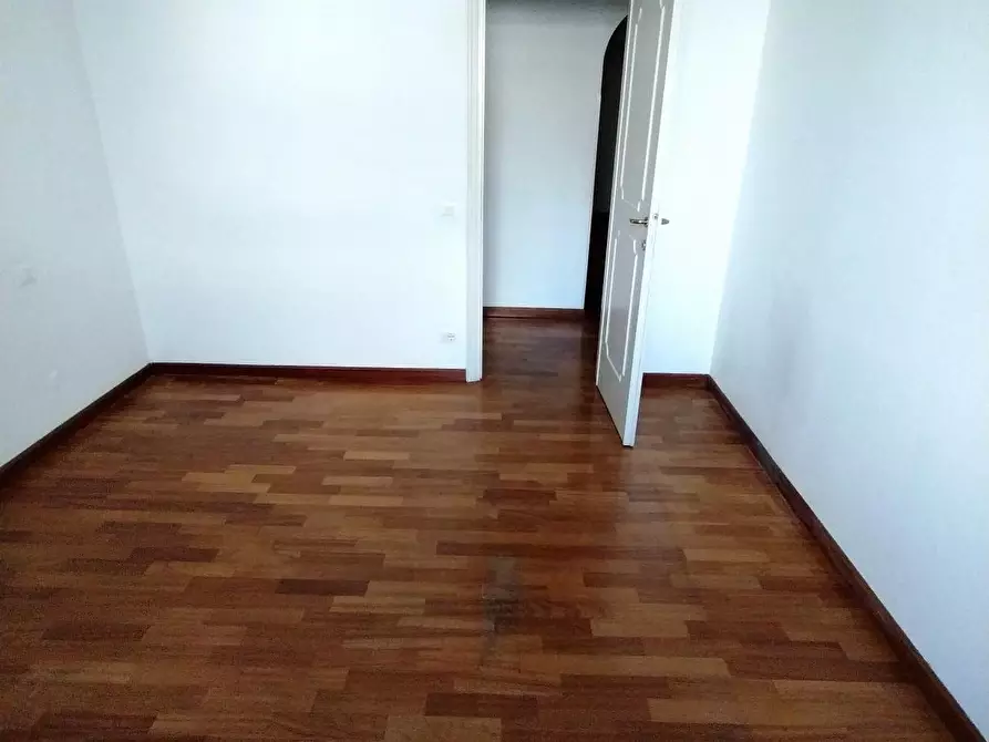 Immagine 24 di Appartamento in vendita  a Massa