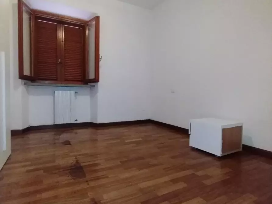 Immagine 36 di Appartamento in vendita  a Massa