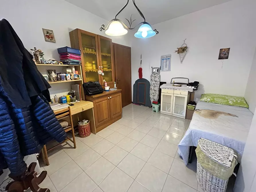 Immagine 15 di Appartamento in vendita  a Cascina