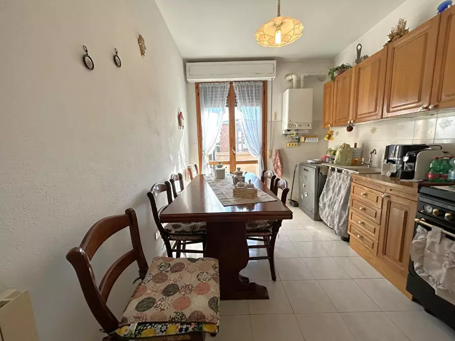 Immagine 6 di Appartamento in vendita  a Cascina