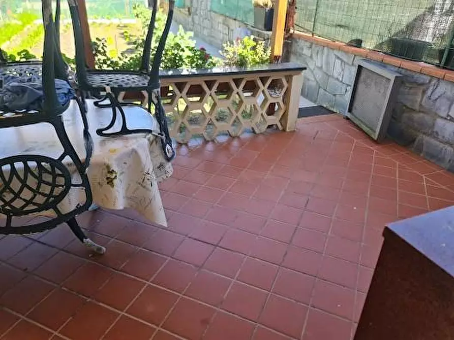 Immagine 5 di Casa semindipendente in vendita  a Carrara