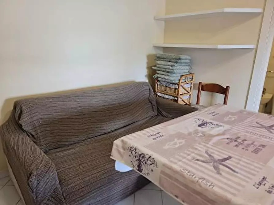 Immagine 14 di Casa semindipendente in vendita  a Carrara