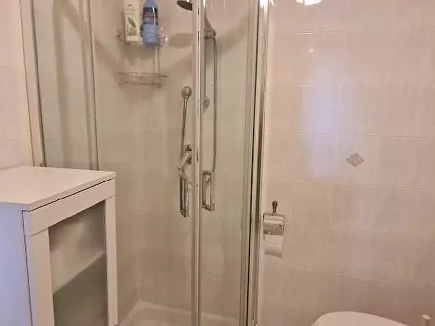 Immagine 17 di Casa semindipendente in vendita  a Carrara