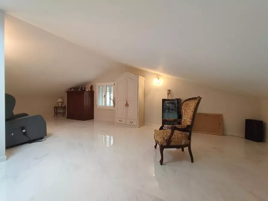 Immagine 55 di Villa in vendita  a Lucca