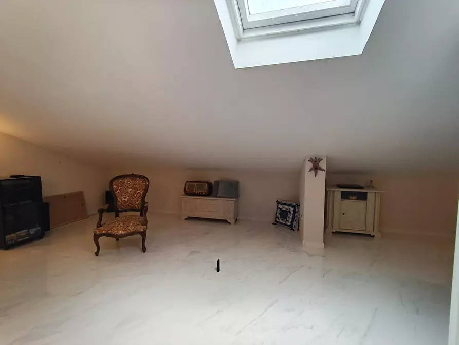 Immagine 44 di Villa in vendita  a Lucca