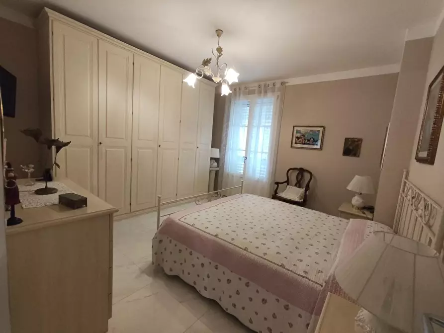 Immagine 25 di Villa in vendita  a Lucca