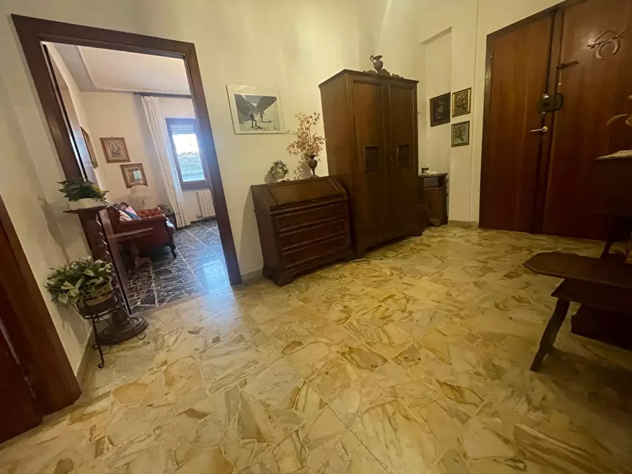 Immagine 2 di Appartamento in vendita  a Poggibonsi