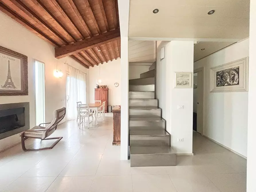 Immagine 13 di Villa in vendita  a San Miniato