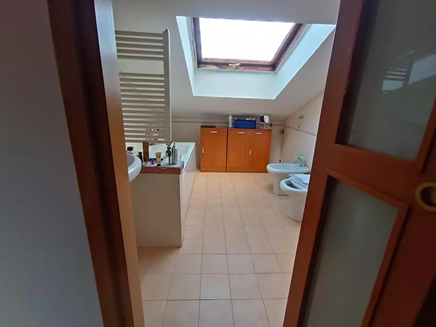 Immagine 42 di Appartamento in vendita  a Massa