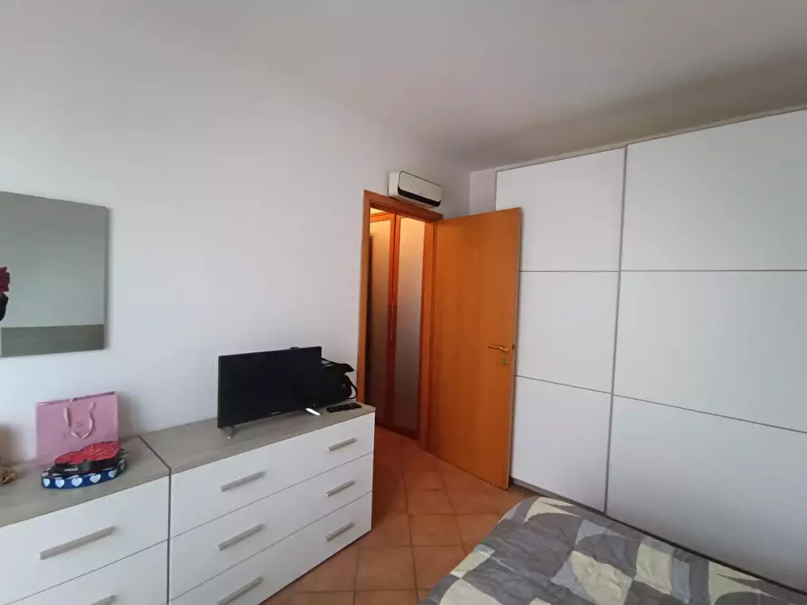 Immagine 17 di Appartamento in vendita  a Massa