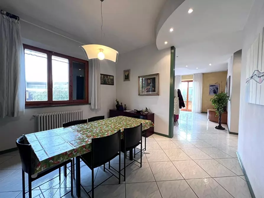 Immagine 7 di Villa in vendita  a Empoli