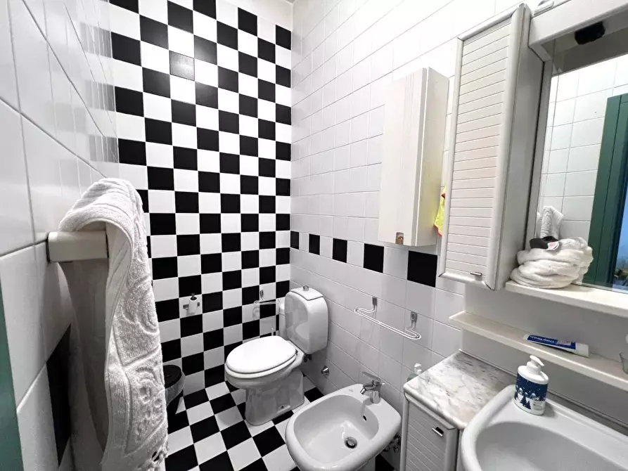 Immagine 17 di Villa in vendita  a Empoli