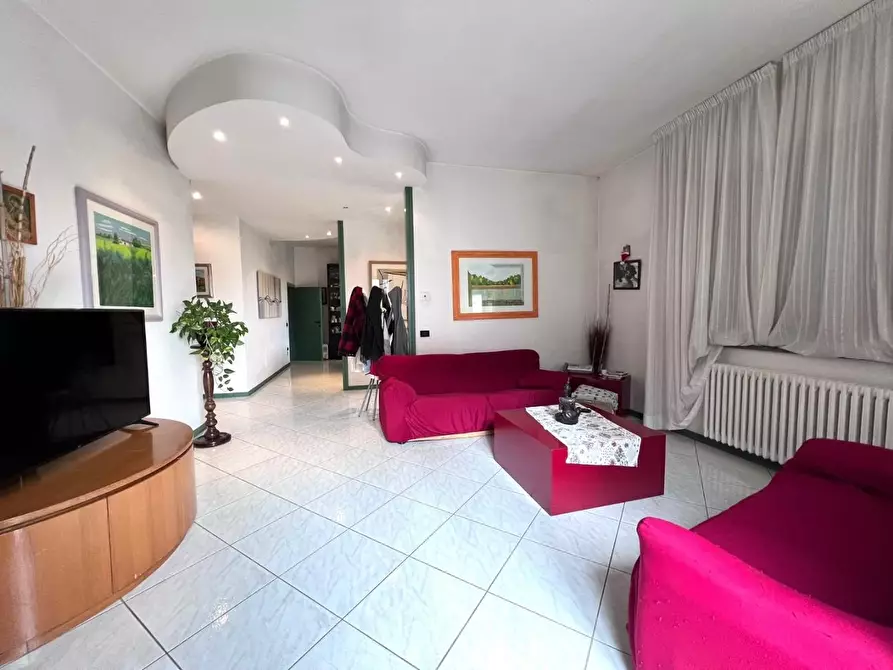 Immagine 12 di Villa in vendita  a Empoli