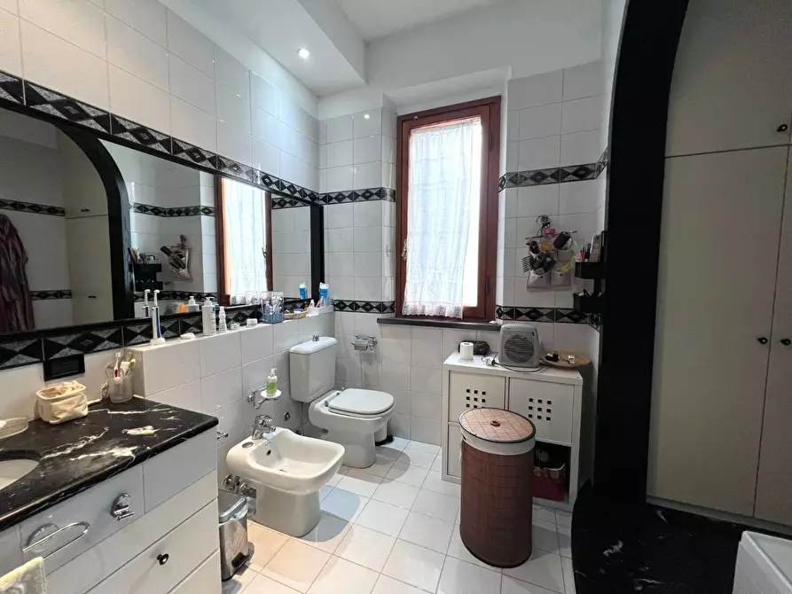 Immagine 27 di Villa in vendita  a Empoli